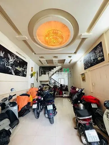 Khu Cao Lỗ• 4 Tầng• Ngay Bệnh Viện Q8• Kế Siêu Thị Parc Maill• 80M2