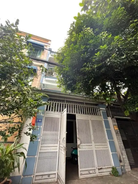 Phòng Rẻ - Lầu 1 - Cửa Sổ - An Ninh - Ngay Vincom Phan Văn Trị 200M