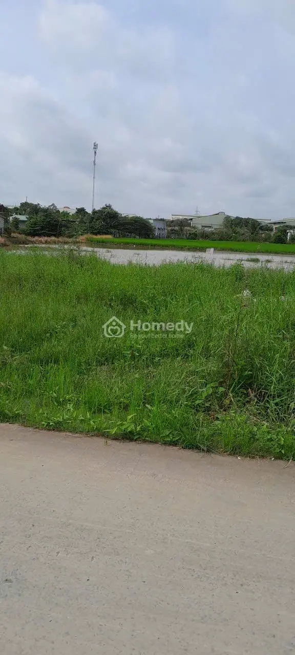 Kẹt Tiền Xây Nhà Bán Lô Đất 100M2 Gần Co.op Bến Lức –13Tr/M2 - Shr