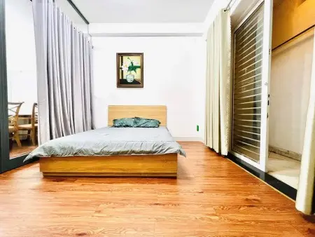 Cho Thuê Căn Hộ Full Nội Thất Tách Bếp Có Ban Công Q4- Gần Cầu Calmette, Cầu Ông Lãnh, Bến Vân Đồn,…