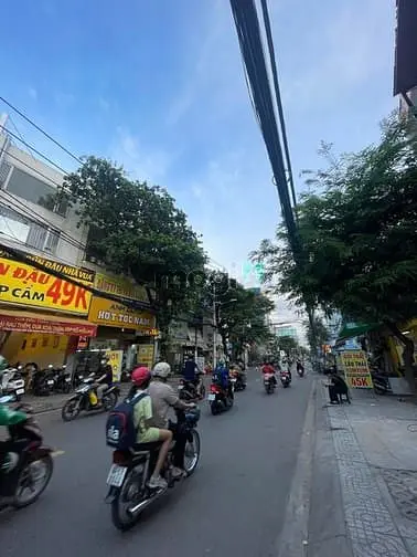 Gò Vấp, Bán Nhà Mặt Tiền Nguyễn Văn Khối 4 Tầng Dt 155M2 Chỉ 19.8 Tỷ