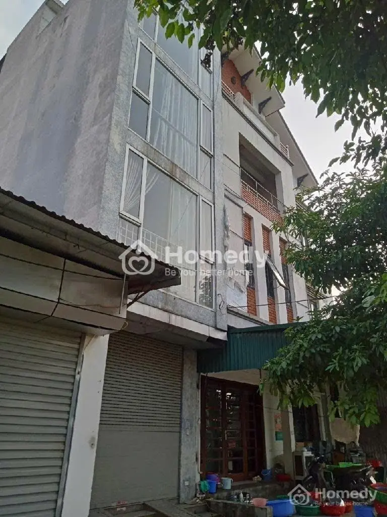 Bán Nhà 4Tang Nằm Trên Trục Đường 32 Đức Thượng Hoài Đức