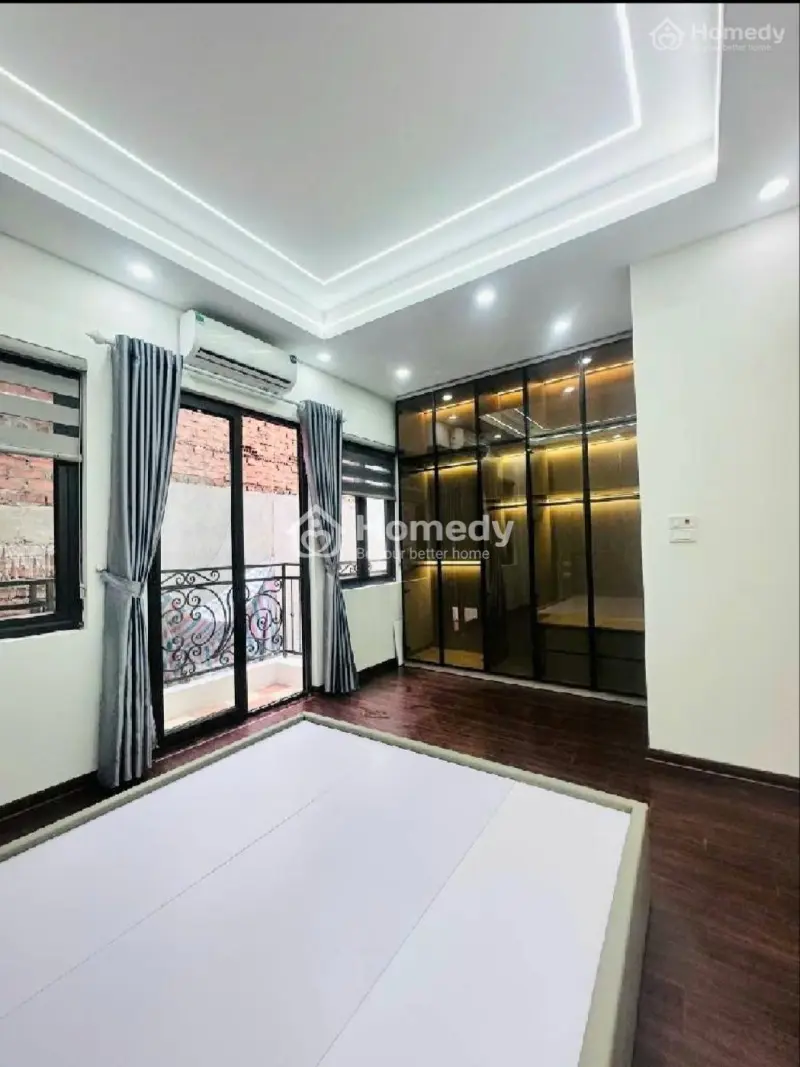 Bán Nhà Lê Đại Hành 42M / 4 Ngủ/ Full Nội Thất/ Phân Lô/ Ô Tô Cách 20M