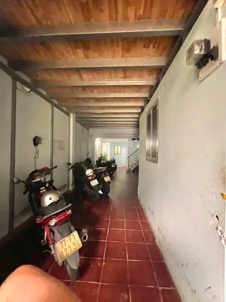 Phòng Rẻ - Lầu 1 - Cửa Sổ - An Ninh - Ngay Vincom Phan Văn Trị 200M