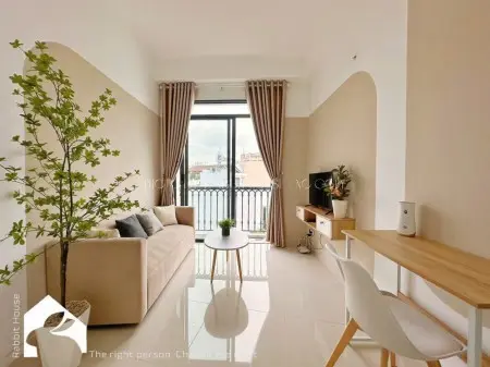Cho Thuê Căn Hộ Ban Công, Full Nội Thất Đường Nguyễn Trãi Gần Ngã Sáu Phù Đổng, Quận 1