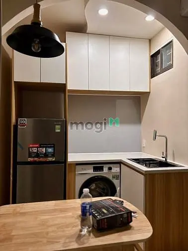 Cho Thuê Căn Hộ Studio Quận 10 Ban Công Rộng, Gần Vạn Hạnh Mall, Đh