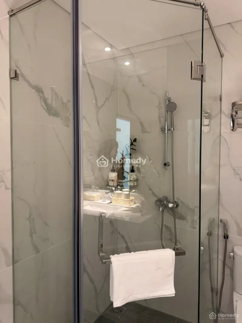 Bán Nhà Trần Quang Khải Q1 – Tòa 5 Lầu Mới, Có Thang Máy, Giá Chỉ 32.5 Tỷ!