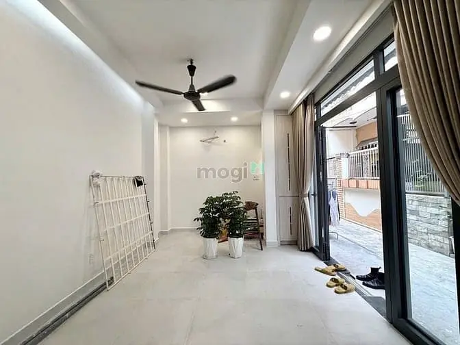 Cmt8 - Nhà Mới Ở Liền - Hẻm 3M - 34M - Nhỉnh 5 Tỷ