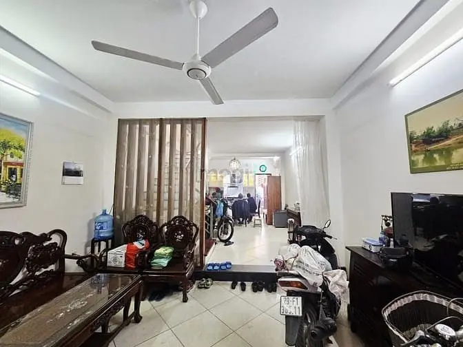 Phố Xuân Thuỷ Cầu Giấy – Ô Tô – 158 M2 – 4 T– Mt 25 M – Giấ 39.3 Tỷ.