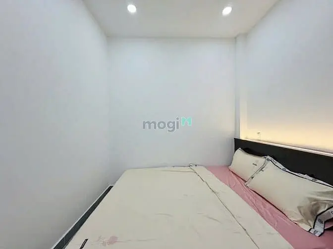 Bán Nhà Hẻm 2,5M Đường Quang Trung, P.8, 3,3 X 10, Giá 4.75 Tỷ Tl