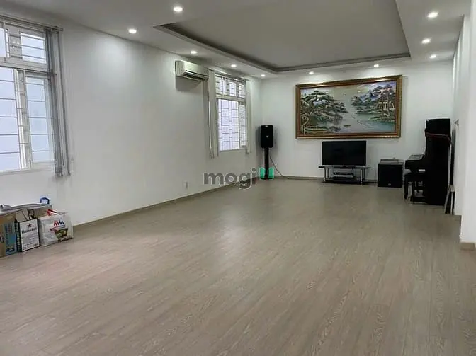 Cho Thuê Nhà Nguyên Căn Nguyễn Thị Minh Khai Quận 1 – Ngang 6M