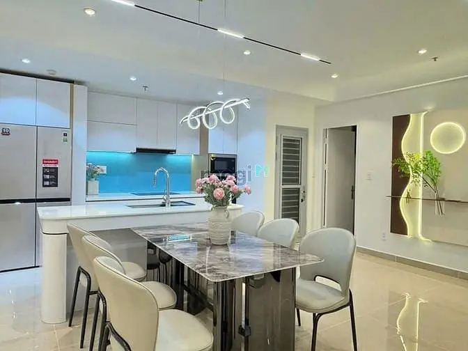 Bán Căn Hộ Scenic Valley 133M2, Nội Thất Cao Cấp, Sổ Hồng Cầm Tay