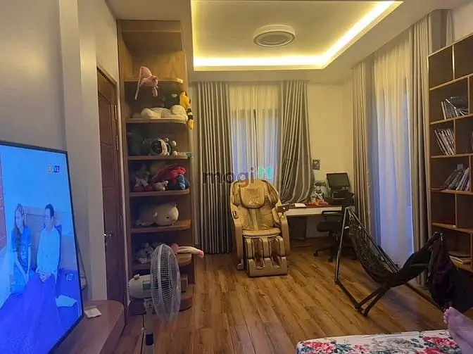 Bình Tân, Bán Biệt Thự Căn Góc Kdc Lê Thành, Dt 10X17M Chỉ 18 Tỷ