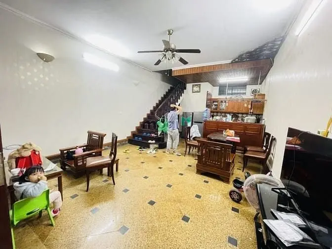 Thái Hà – Đống Đa – 65 M2 – 4 Tầng – Mt 5.47 M – Giá 18.1 Tỷ.