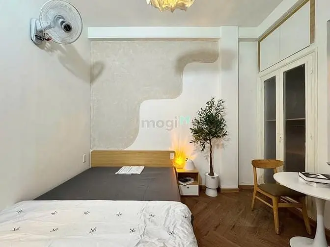 Cho Thuê Căn Hộ 1Pn Máy Giặt Riêng, Full Nội Thất Ngay Lý Tự Trọng Q1