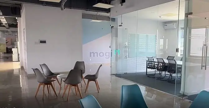 Cho Thuê Tầng 4 – Văn Phòng 300M², Mặt Tiền Đường Rộng