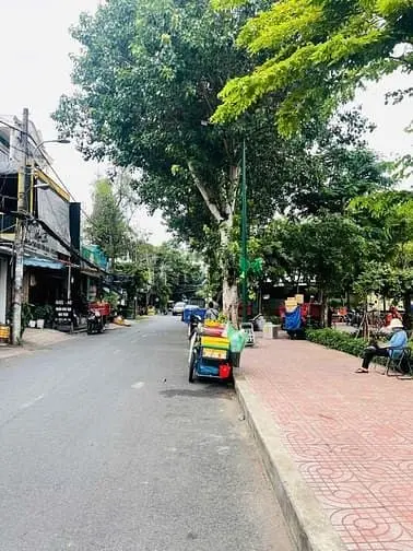 Gò Vấp, Nhà Mặt Tiền Kinh Doanh Hẻm Phan Văn Trị, Dt 5X18M Trệt Lầu