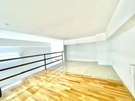 Phòng Ban Công Duplex Full Nt Ngay Lê Văn Sỹ