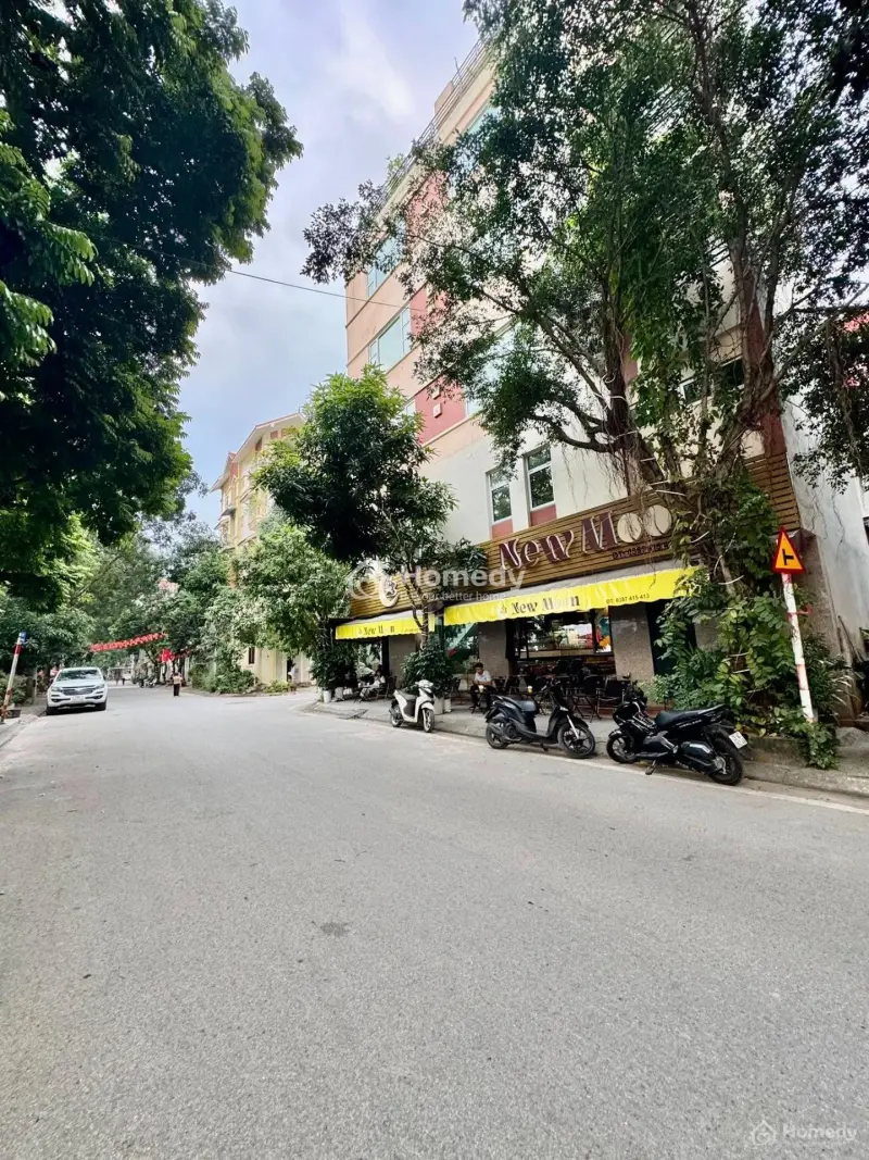 Bán Đất Phân Lô - View Hồ - 2 Mặt Tiền - Xây Vp Cực Đẹp - Hàng Xóm Gamuda