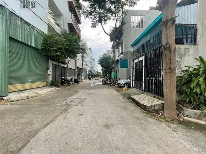 Nhà Cho Thuê Ngay Công Viên Tl 37 Dt 4X5M 1 Lầu 2Pn.1Wc Giá 3Tr