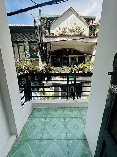 Hơn 4 Tỷ – Nhà 3 Tầng Gần Tên Lửa – 3Pn – Hẻm 4M