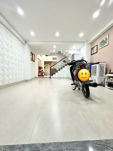 Khu Vip Dương Quảng Hàm - 62M2 Vuông A4 - 5 Tầng - Hẻm 6M - Chỉ 9 Tỷ 8