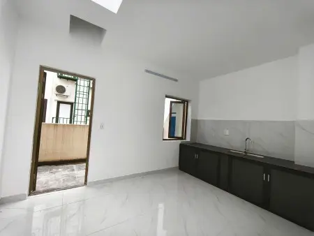 Cho Thuê Nguyên Tầng 3 Diện Tích 100M2