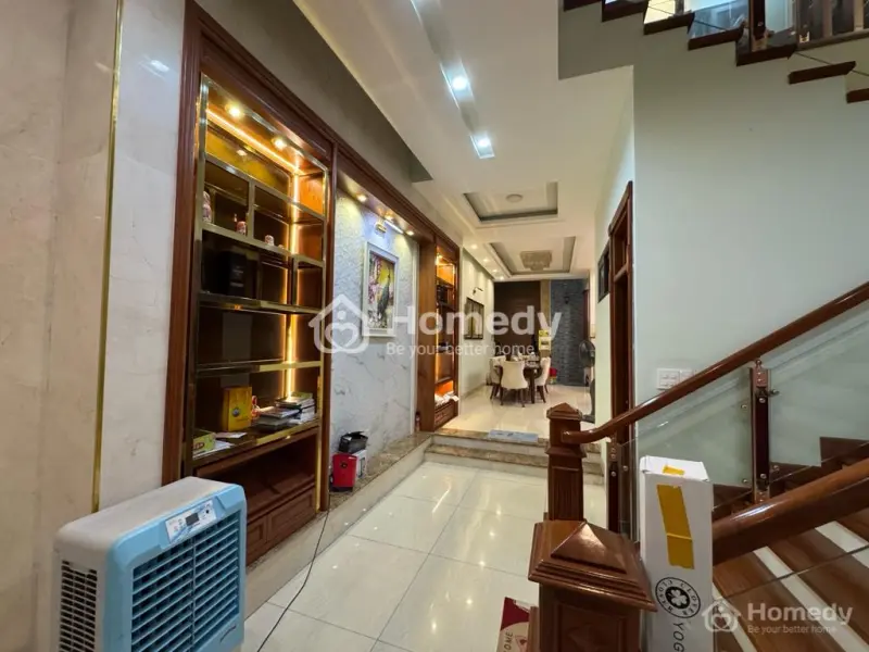 Cần Bán Nhà Xây Cao Cấp Tại Trung Tâm Thành Phố