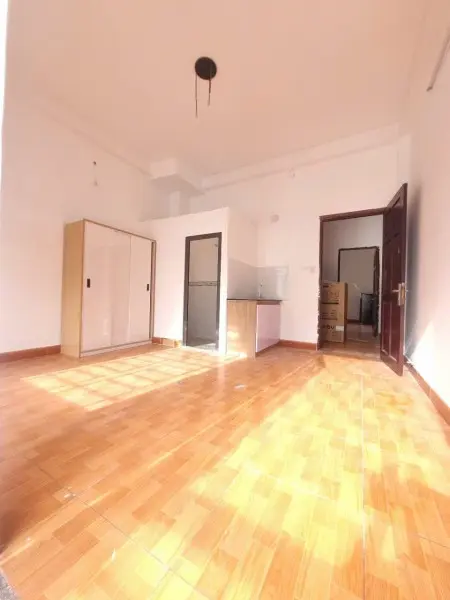 Trống Sẵn Studio Full Nội Thất Cửa Sổ Trời Zá Chỉ 3Tr5 Ngay Chợ Phạm Văn Bạch