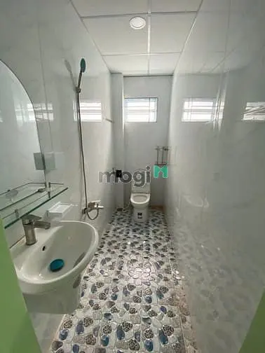 Nhà Mặt Tiền Thạnh Lộc 37 Quận 12 Dt:5X10M 1 Lầu 2Pn.2Wc Giá 6,5Trm