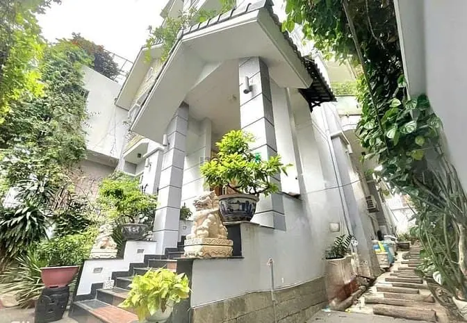 Biệt Thự 3Lầu Thái Ngang 11M 275M2 Có Hầm Tmáy Dương Quảng Hàm 46.8 Tỷ