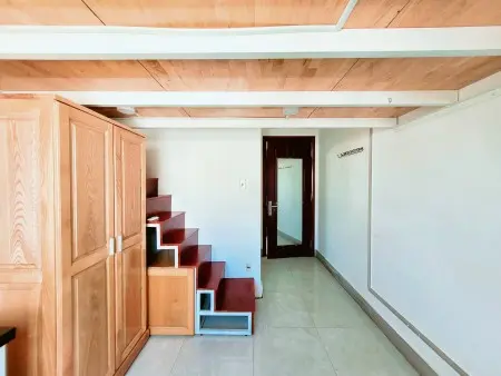 Gác Lửng Đầy Đủ Tiện Nghi, Cửa Sổ, An Ninh Đường Khuông Việt Cạnh Đh Văn Hiến