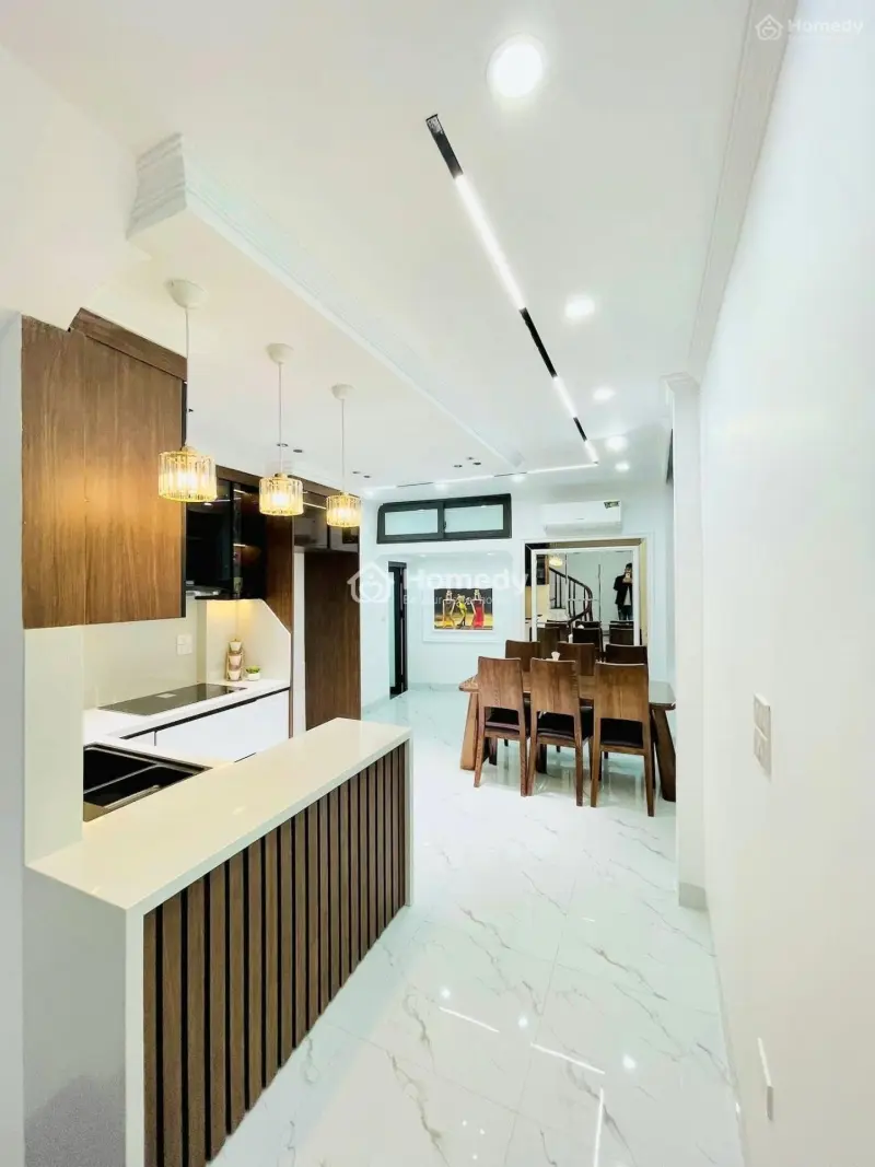 Bán Nhà Tạ Quang Bửu ( Dân Xây) 50M/ Full Nội Thất/ Sân Rộng/ Ngõ Nông/ Ở Và Đầu Tư Sinh Lời