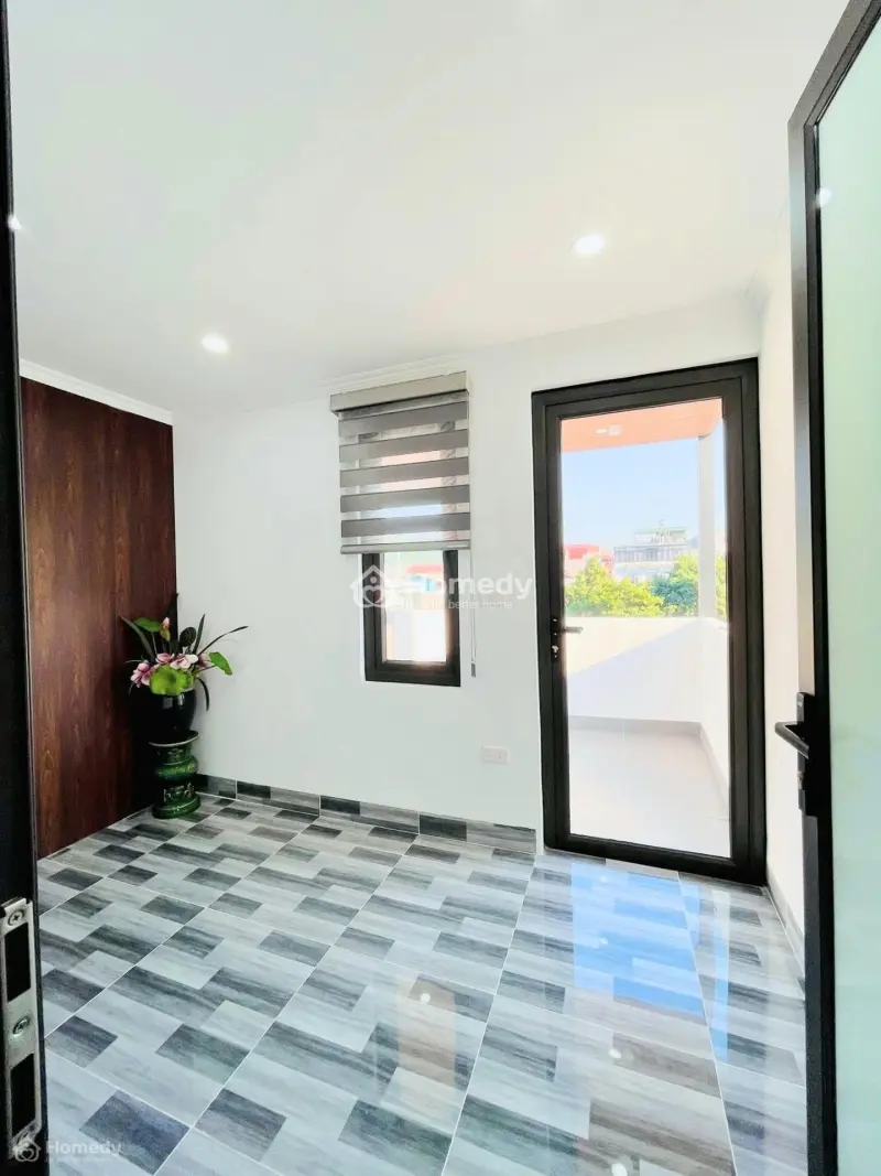 Bán Nhà Tạ Quang Bửu ( Dân Xây) 50M/ Full Nội Thất/ Sân Rộng/ Ngõ Nông/ Ở Và Đầu Tư Sinh Lời