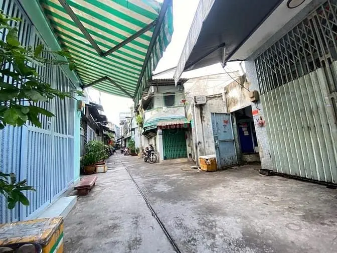 Bán Gấp Nhà Hẻm 5M Trương Phước Phan, Dt:105M2, Cấp 4. Giá: 6.6 Tỷ.