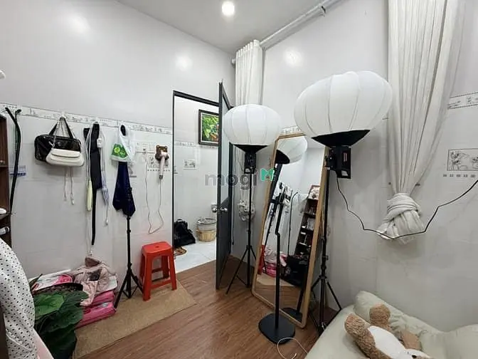 Phú Nhuận- Duy Tân 35M2- 3 Pn- 5M Ra Mặt Tiền Giá Tốt