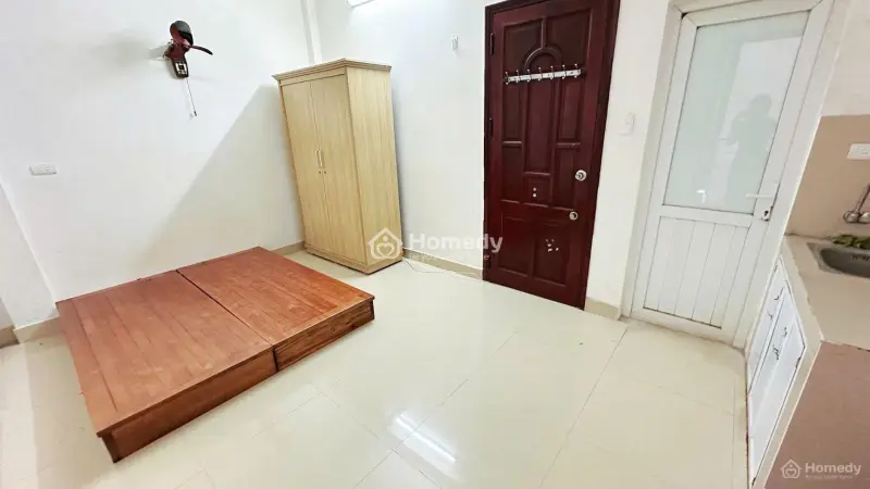 Phòng 28M² Gần Hồ Tây – Trống Sẵn, Chuyển Vào Ngay!