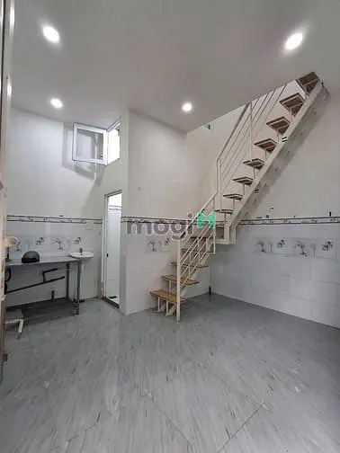 Cho Thuê Nhà Thạnh Xuân 21 Q12 Dt :4M X 5M Đúc 1 Trệt 1 Lầu Giá 3Tr