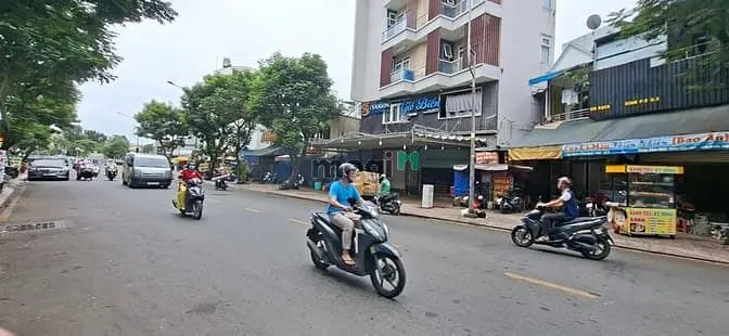 45M2 Mặt Phố Hoàng Sa- Lê Văn Sỹ Q3, 4,5 X10M 3 Tầng, Thu Nhập 30Trieu