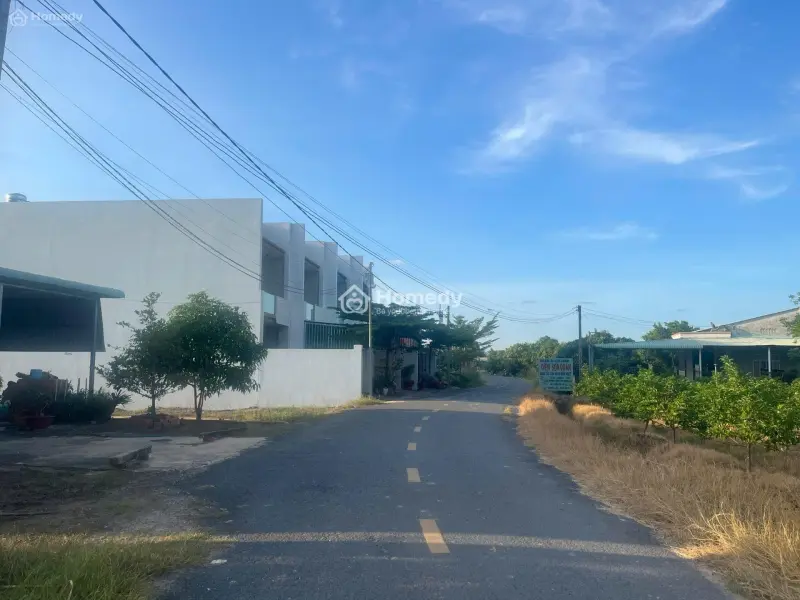 Bán Nhà Đất Mặt Tiền, View Núi Gần Chợ, Thạnh Tân-Tây Ninh, Chỉ 1.4 Tỷ