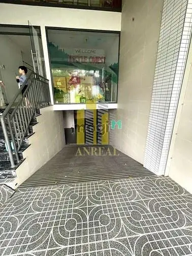 🏢 Cho Thuê Nhà Văn Phòng Hầm, Thang Máy, 5 Lầu – Giá Chỉ 30 Triệu