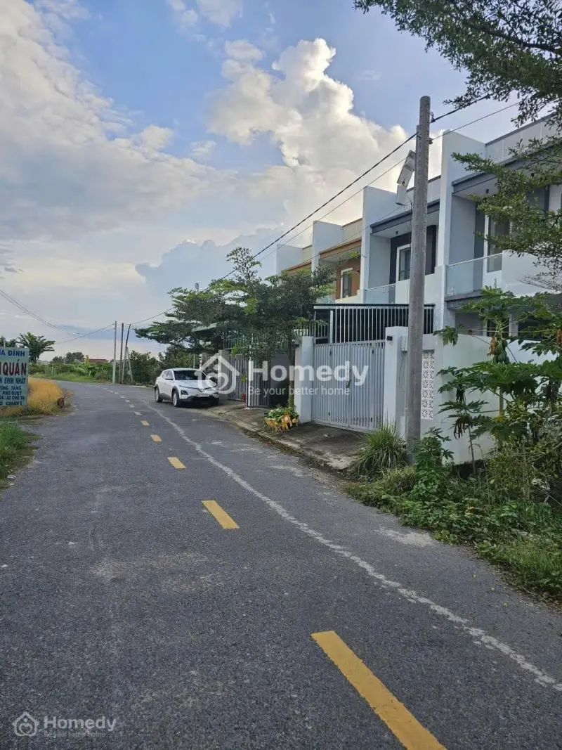 Bán Nhà Đất Mặt Tiền, View Núi Gần Chợ, Thạnh Tân-Tây Ninh, Chỉ 1.4 Tỷ