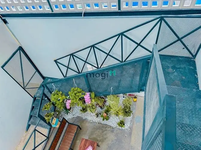 Mặt Bằng Kính Trống Suốt Đẹp - 9X4,5M, Nhánh Quốc Hương. Giá 45Tr/Th