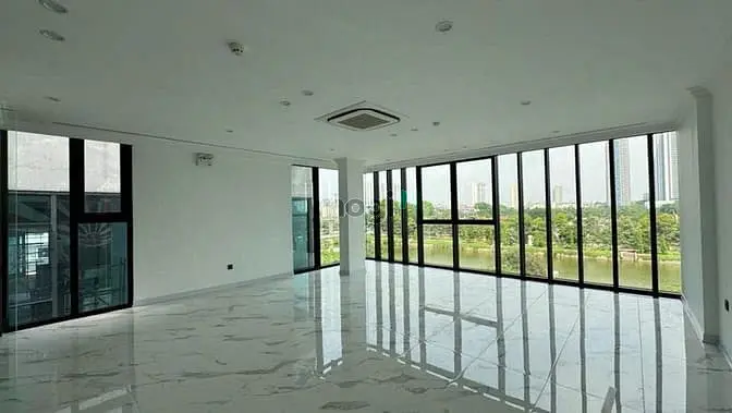 Bán Nhà Mp Trịnh Công Sơn, View Hồ Sen, 123M2X4T, Mt 5.5M, 85 Tỷ