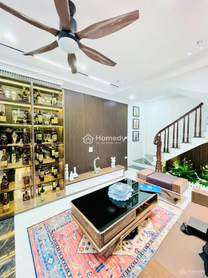 Bán Nhà Tạ Quang Bửu ( Dân Xây) 50M/ Full Nội Thất/ Sân Rộng/ Ngõ Nông/ Ở Và Đầu Tư Sinh Lời