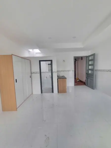 Trống Sẵn Studio Full Nội Thất Cửa Sổ Trời Zá Chỉ 3Tr5 Ngay Chợ Phạm Văn Bạch