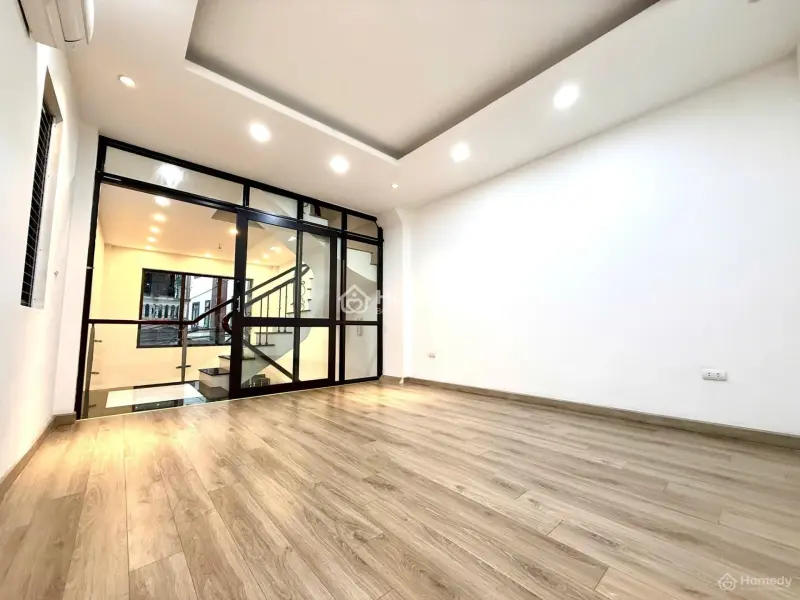 Siêu Phẩm Lô Góc Phố Đông Ngạc 42M2, 5T, Ô Tô 7C Vào Nhà, Ngõ Thông Kinh Doanh