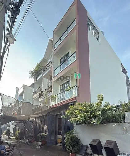 Bán Nhà Đúc 4 Tầng Hẻm 5M Giáp Gò Vấp. Gía Nhỉnh 6 Tỷ