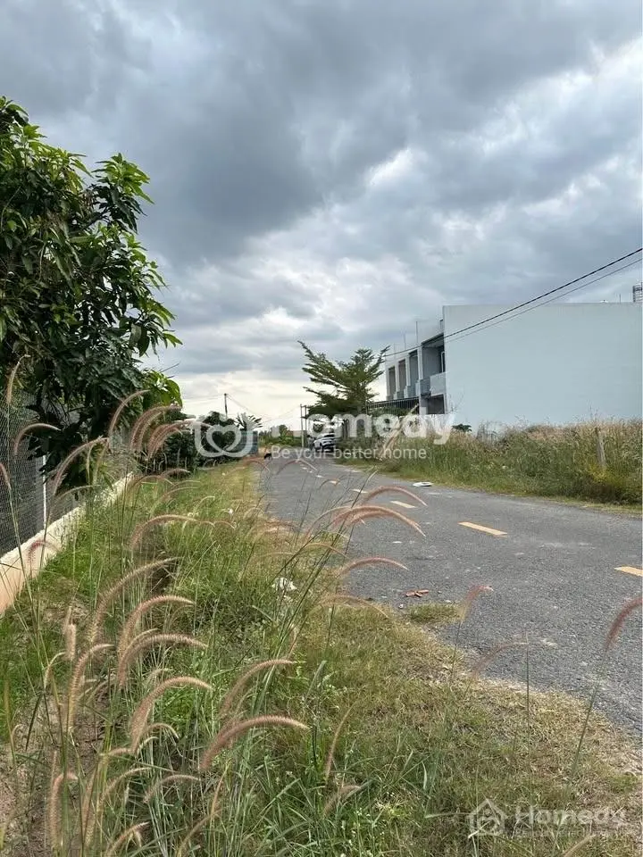 Bán Nhà Đất Mặt Tiền, View Núi Gần Chợ, Thạnh Tân-Tây Ninh, Chỉ 1.4 Tỷ