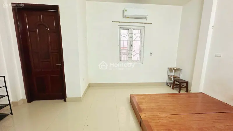 Phòng 28M² Gần Hồ Tây – Trống Sẵn, Chuyển Vào Ngay!